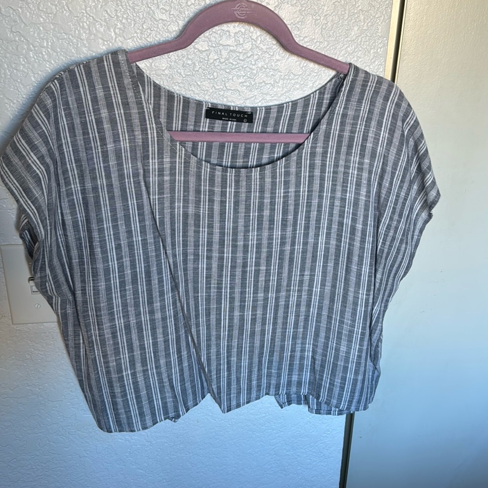 Open back flowy top